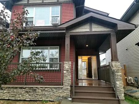 Beautiful 3 bedroom detached house for rent with a double garage | Mcconachie way, Edmonton