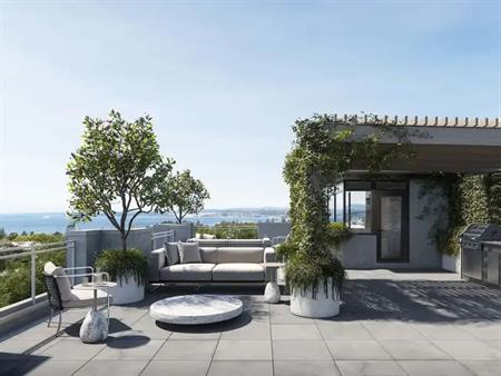 Penthouse with Rooftop Garden and outdoor Kitchen | 501 Park Place, Victoria