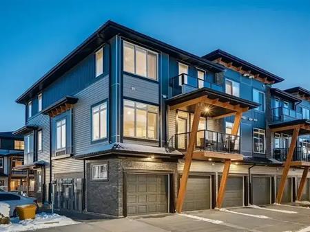 Cozy 3 Bedroom Corner Unit Townhome for rent | 248 Seton Passage Southeast, Calgary