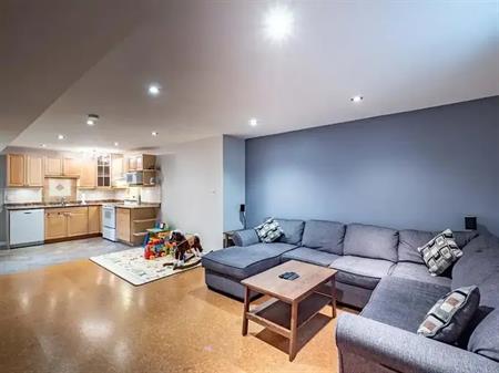 Newly renovated basement apartment | 49 Warwick Dr SW, Calgary