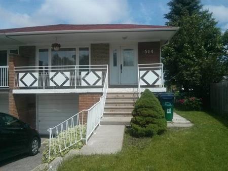 Beautiful 3br house in North York steps from TTC