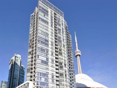 3 NAVY WHARF COURT - HARBOUR VIEW ESTATES - 1 BEDROOM W/PARKING&LOCKER