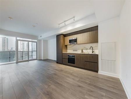 127 BROADWAY AVE. #710S - BRAND NEW! 3BED/2BATH, PARKING, LOCKER