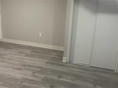 2 bedroom basement in stouffville near tenth line