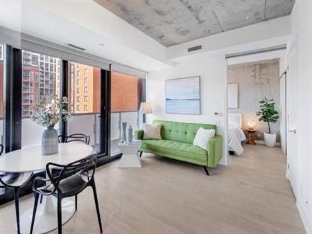 1-Bedroom Loft Available in the Heart of Downtown At King & Spadina Av