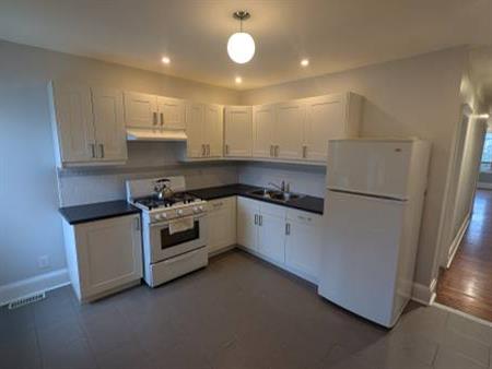 3bdrm apt, utilities incl. St Clair/ Dufferin, $2940. Available Now