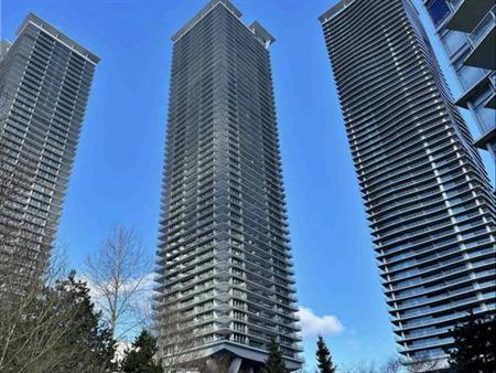 Furnished Central Burnaby & Close to Skytrain Station