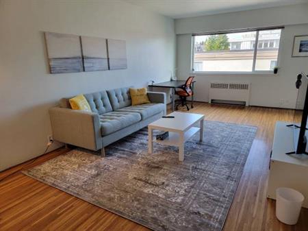 (Furnished) MOUNT PLEASANT - Spacious 1Bed+1Bath! NEAR CANADA LINE!!