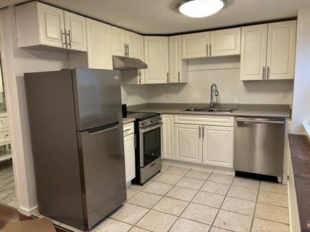 Heat & hydro included - 2 bed, 1 bath