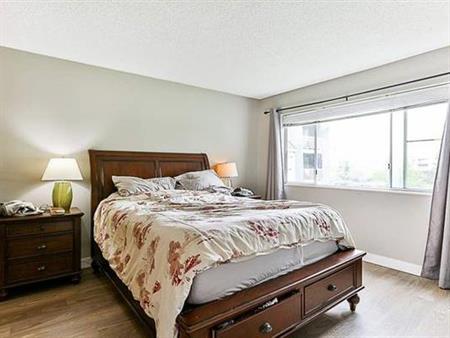 2 Bedroom + Den - Langley Central