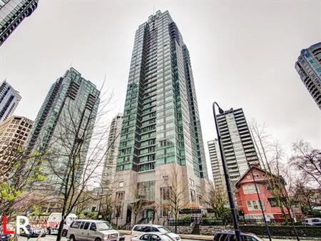 1 BED + DEN FOR RENT @ RESIDENCES ON GEORGIA!!