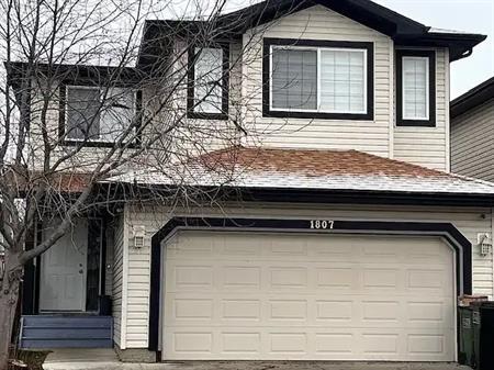 Spacious and Beautiful House | 1807 Hammond Crescent Northwest, Edmonton