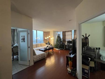 Furnished Hi-Rise Apartment with Stunning Panoramic Views in Metrotown