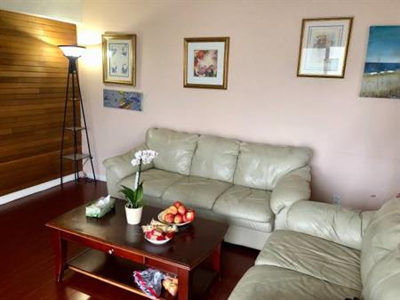 2 Bedroom apartment with furnitures for rent