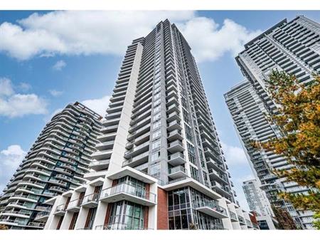 $2300 / 2 Bedroom Brand New Condo Near Surrey Central Station