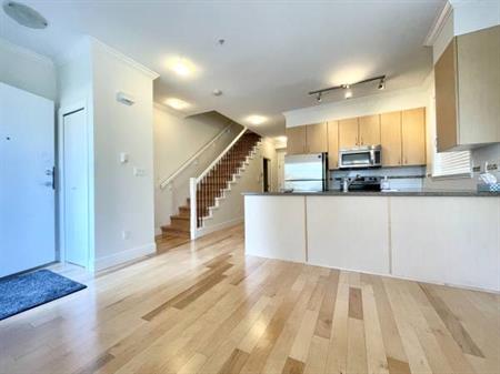 Spacious + Sunny 3bd 2.5 bth Townhome in Marpole - UNFURNISHED