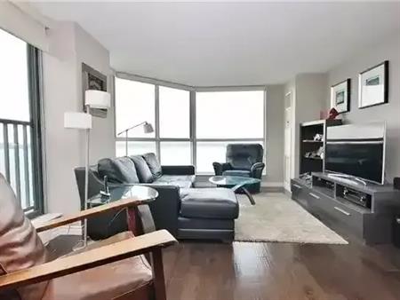 Spectacular Bay & Downtown Views Prime Condo! | 140 Dunlop Street East, Barrie