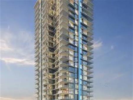 Brand New Highrise Apartment, 5-min walk to Burquitlam station