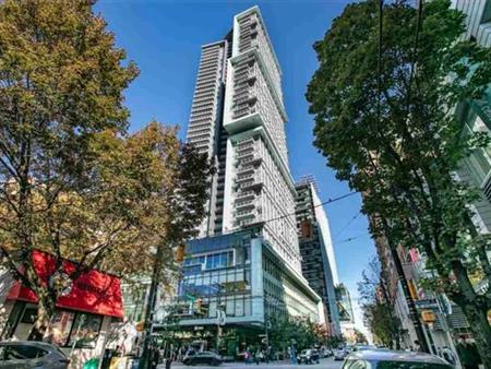 Downtown Telus Garden Higher Floor 1 Bedroom plus Den