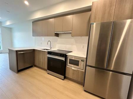 New 1bed+1bath @ Viktor near Gateway Station