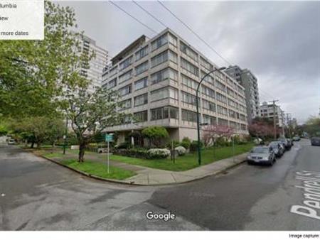 Studio Apartment 405sq. ft. - West of Denman