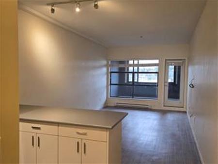 Unfurnished Studio with a Closed Balcony (6638 Main Street)