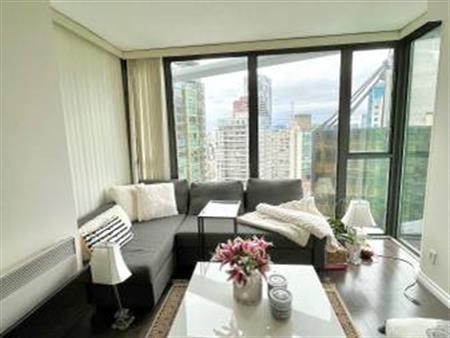 Room & Living Room Rental for Taylor Swift Concert – Downtown Vancouve