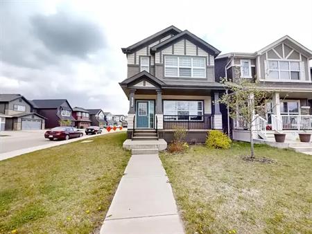 Cozy corner lot 3 bedroom House ! | 630 Orchards Boulevard Southwest, Edmonton