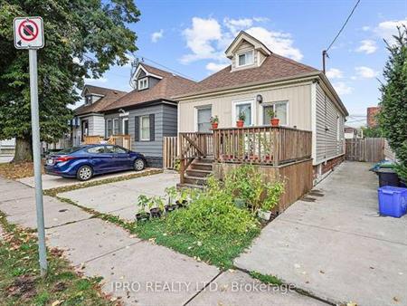 2BR detached home Basement Apartment