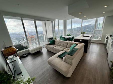 2 BEDROOM APARTMENT WITH AMAZING VIEWS