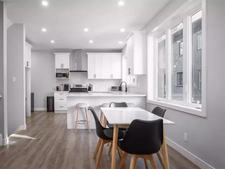 Student House: Spacious Rooms w/ Ensuite Near Western University | 544 Windermere Road, London