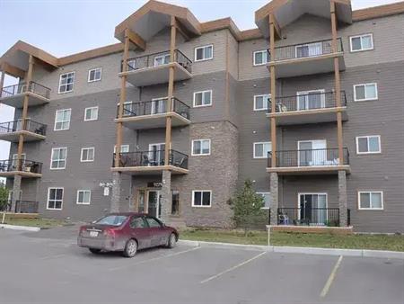 2 Bedroom Condo In Lakeland | 9229 Lakeland Drive, Grande Prairie