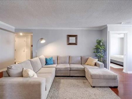 3 Bed + Den, 2 Bath Luxury Condo