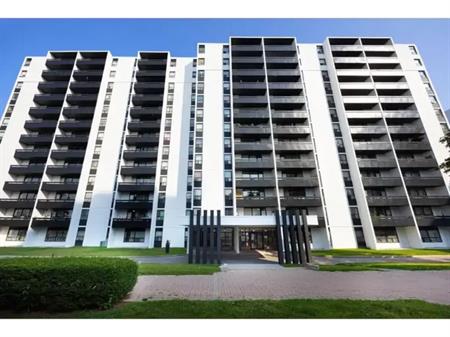 2233 - 2235 Hurontario Street | 2235 Hurontario Street, Mississauga