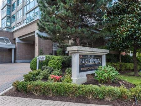 Brentwood 2 bedroom 2 full bathrooms condo