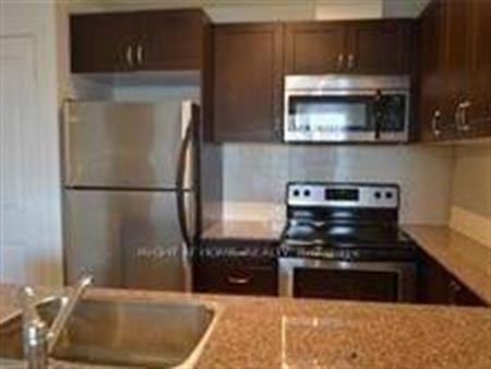 Prince of Wales Very Clean 1Bdrm Spacious Unit