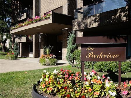 4501 Sherbrooke West - 1 Bedroom - 4501 Rue Sherbrooke Ouest, Westmount