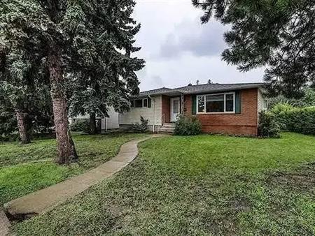 Spacious basement legal suite - Fully renovated *Utilities included* | 14312 56 Avenue Northwest, Edmonton