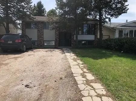 Large Bi-Level House in Millwood with Two Kitchens | 4903 18 Avenue Northwest, Edmonton