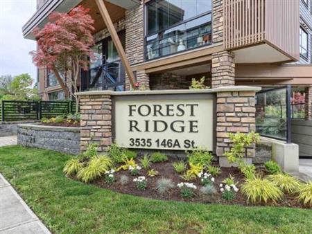 A 2021-Built Luxurious Condo in South Surrey Featuring 2 Beds + 2 Bath