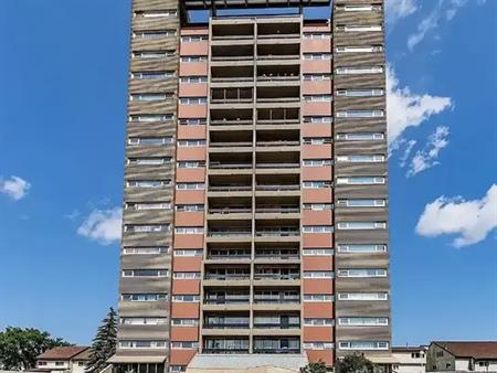 Beautiful 2 Bedroom Condo with Amazing Views | Edmonton