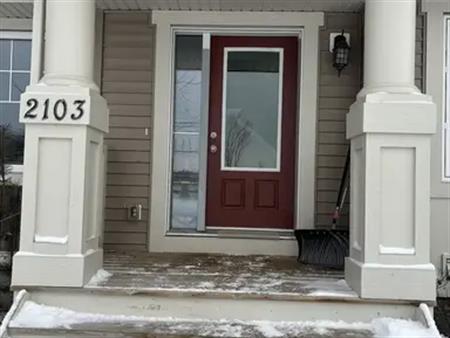 Entire House with basement and 2 car Garrage ready to move | 2103 Desrochers Drive Southwest, Edmonton