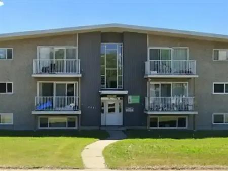 2 Bedroom Suite in Eastview | 3821 50 Street, Red Deer