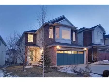 SITUATED IN BEAUTIFUL DISCOVERY RIDGE | Calgary