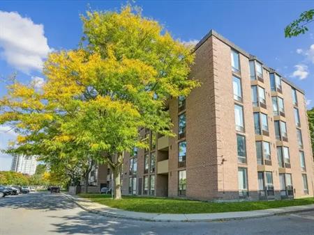 Pickering Place Apartments | 1865 Glenanna Road, Pickering