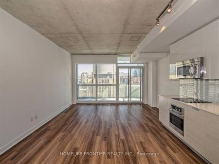 1+1 Bedroom, 1 Bathroom - 210 Simcoe