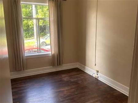 Large 2 Bedroom Heart of New West