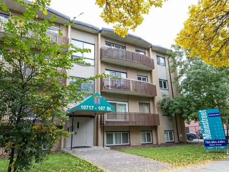 Malibu House | 10717 107 Street NW, Edmonton