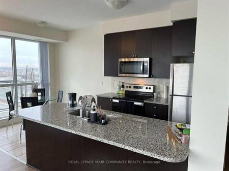 Rathburn/Confederation Modern 2Bdrm +Den Lrg Bdrms +Windows