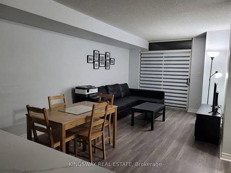 Burnhamthorpe/ Duke Of York Furnished 1Bdrm +Den Modern Kitchen Spaci